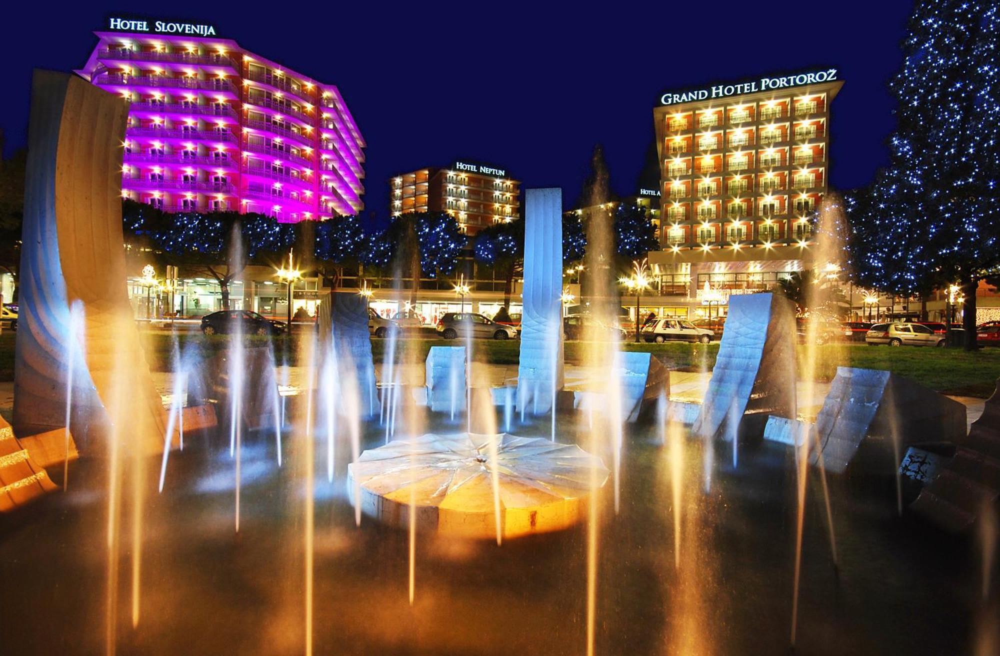 Hotel Riviera - Terme & Wellness Lifeclass Portoroz Exterior photo